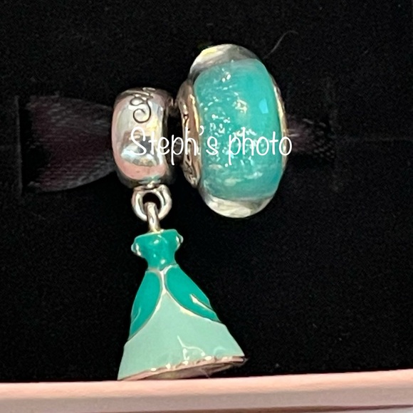 NIB Authentic Pandora x Disney Ariel dress dangle and Murano charm hard to find - Picture 4 of 9